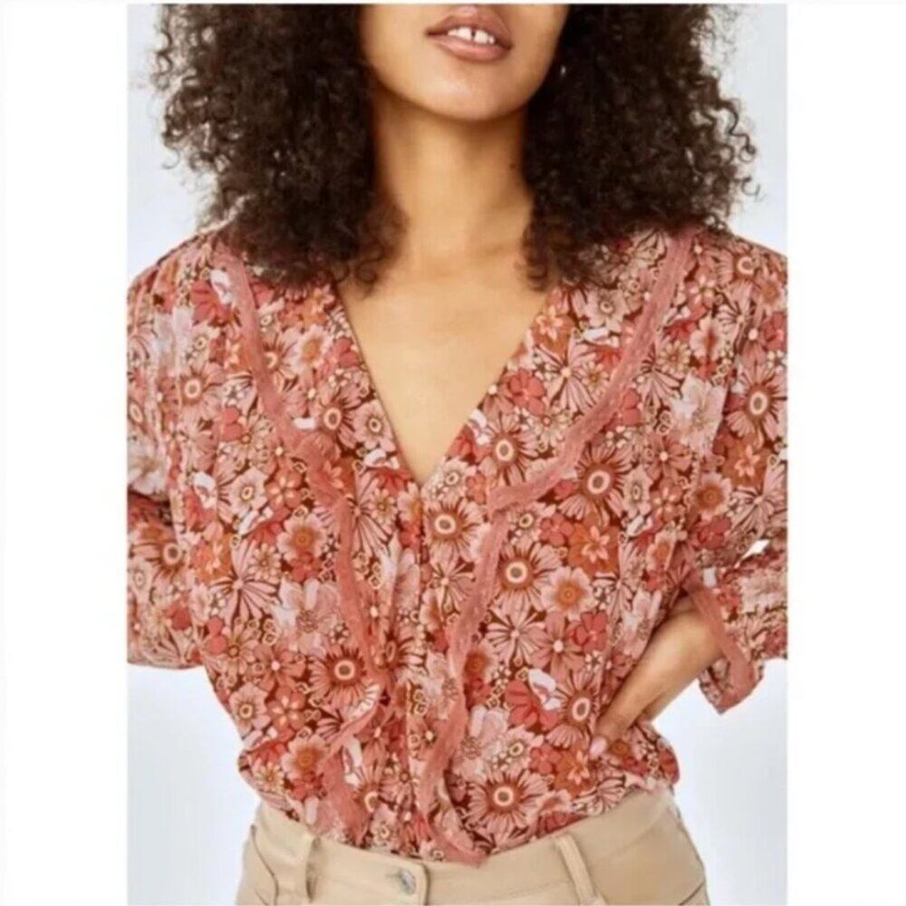 Aritzia Wilfred Eden Flower Blooms Blouse